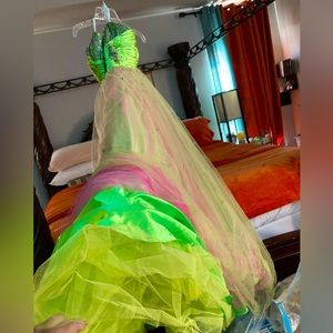 Size 4 Pink /Green formal ball gown. Full length,strapless. Lined. 4 layers tule